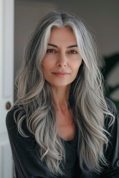 Stunning Salt and Pepper Hair Inspo for Women of All Ages - Flo's Blog Long Salt And Pepper Hair, Salt And Pepper Hair Color, Pepper Hair Color, Yasmina Rossi, Black White Hair, Pepper Hair, Silver White Hair, Balayage Hairstyles, Grey Hair Transformation