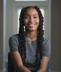 Jackie Aina Braids, Rainbow Johnson Hairstyles, Chunky Braids For Black Women, Celebrities With Braids Black, Yara Shahidi Braids, Zendaya Jumbo Braids, Gabrielle Union Braids, Big Twists