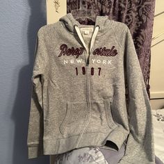 Brand New With Tags, Never Ever Worn. Soft Material, Zipper Hoodie. Comes From A Smoke Free Home. Thrift Ideas, Slim Fit Hoodie, Cropped Quarter Zip, White Pullover Sweater, White Cable Knit Sweater, Aeropostale Hoodies, 2000s Clothes, Aeropostale Sweater, Mock Turtleneck Sweater