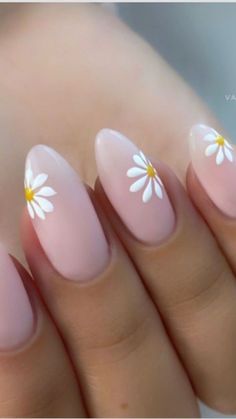 Vibrant Nail Designs, Summer Vacation Nails, Hawaii Nails, Kylie Nails, Cow Nails, Back To School Nails, School Nails, Vacation Nails