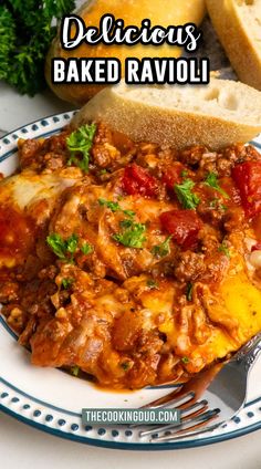 Try this easy Baked Ravioli for a cozy, crowd-pleasing dinner! Layers of cheese-stuffed ravioli, rich marinara, and melted cheese make this dish a comforting favorite. Perfect for busy nights!