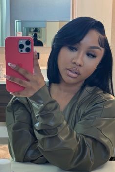 Side Bob Wig Black Women, Classy Bob Hairstyles Black Women, Layered Bob Hairstyles Black Women, Bob Outfits For Black Women, Side Bob Black Women, Side Part Bob Quick Weave, Bob On Black Women, Dess Dior Hairstyles, Side Part Bob Black Women