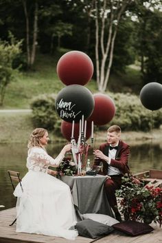 20 Burgundy Wedding Ideas - LADY WEDDINGS Olive And Burgundy Wedding, Burgundy And Black Wedding, Black Wedding Ideas, Burgundy And Grey Wedding, Olive Wedding, Dark Fall, Yard Wedding