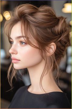 Discover 25 flattering hairstyles for big foreheads. From chic bangs to clever updos, find your perfect look and boost your confidence today! Large Forehead Hairstyles, Hair Messy Bun, Messy Bun For Short Hair, Loose Buns, Hair Messy, Wedding Hairstyles Medium Length, Top Knots, Short Hair Bun, Braided Bun Hairstyles