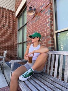 Amazon Green Converse, How To Style Green Converse, Converse Green Outfit, Outfits With Green Converse, Converse Verdes, Green Converse Outfit, Outfit Ideas Green, Outfit Ideas Sporty, Platform Converse Outfit