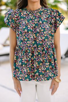 This blouse is so pretty and fun. Not to mention easy to style and wear! That babydoll fit gives it a flowy feel and makes it great for a cute casual look. You could also dress this blouse for a day at the office. 
Round neckline
Button keyhole back
Short sleeves
Babydoll cut
Ditsy floral print
No stretch
Sydney is wearing the small. Ditsy Floral Blouse, Classic Style Outfits, Mint Julep Boutique, Ditsy Floral Print, Model Fits, Ditsy Floral, Floral Blouse, So Pretty, The Office