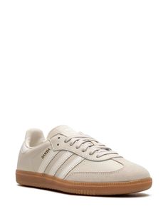 Baige Shoes, Cute Women Sneakers, Adidas Samba Beige Outfit, Adidas Beige Sneakers, Beige Sambas, Adidas Samba Beige, Adidas Samba White, Cream Sneakers, Beige Adidas