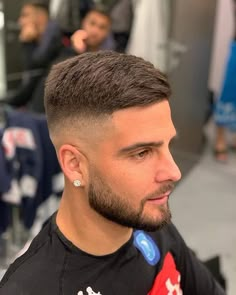 Mid Fade Haircut, Free Hairstyle, Short Fade Haircut, Mens Hairstyles Fade, Gents Hair Style, Side Swept Hairstyles, Faded Hair