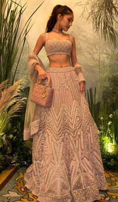 Low Rise Lehenga, Old Money Lehenga, Tan Lehenga, Indian Wedding Bridesmaids Lehengas, Indian Prom Dresses, Mafia Boss