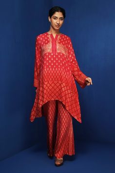 Red ombre kurta with floral hand block print. Paired with bell bottom pant. - Aza Fashions Red Ombre, Hand Block Print, Bell Bottom Pants, Bell Bottom, Pants Pattern, Pant Set, Designer Wear, Set For Women, Asymmetric Hem