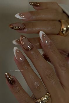 Searches have suddenly gone up. 📸 klawsbysonia Basic Nails Almond, Cursed Nails, Almond Nails With Gold, Ethereal Nails, Nails Basic, Aesthetic Nails, Almond Nails Designs, Nail Swag, White Nail