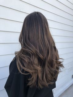 Long Brunette, Brunette Balayage Hair, Brown Hair Balayage, Balayage Brunette, Brown Blonde Hair, Hair Color Balayage, Long Wigs, Light Brown Hair, Hair Color Trends