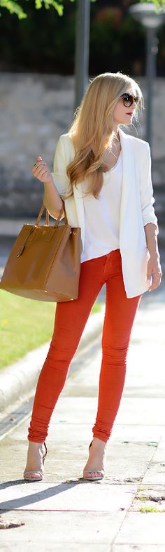 CRUELLA / Fashion By Oh My Vogue Summer Office Outfits, Outfit Trends, Colored Pants, Red Pants, Inspired Outfits, White Blazer, Work Attire, Mode Inspiration