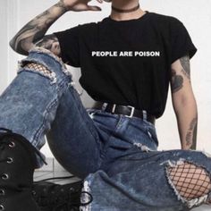 People Are Poison, Genderfluid Outfits, Ftm Outfits, Tomboy Stil, Doc Martens Outfit, Tokyo Street Fashion, Style Indie, Alt Fashion, Tomboy Fashion