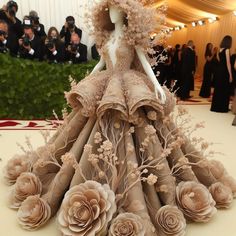 Flower Runway Fashion, Garden Of Time Outfit, Garden Of Time Met Gala, Garden Of Time Dress, Gala Looks, Dinner Gowns, Drag Queen Outfits, Rose Gown