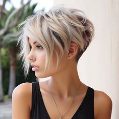 Sassy Short Haircuts For Fine Hair, Short Piecy Hair Cuts, Shaved Short Hairstyle Women, Pixie 2024 Trends, Undercut Bob Haircut Short, Back Of Pixie Haircut, Pixie Haircut 2024, Longer Pixie Haircut Fine, Undercut Long Pixie