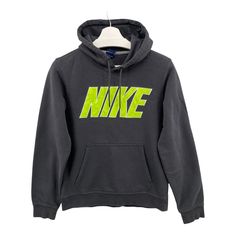 NIKE Blue Tag Women's Small Pullover Spellout Hoodie Sweatshirt Center Pocket All measurements taken when laying flat in inches. Please measure your favorite shirts to assure proper fitment! Shoulder to shoulder 16" Pit to pit 19" Sleeve 25" Length 24" Thanks for looking and make sure to stop by our shop! Nike Hoodie For Sports Season Streetwear, Nike Hoodie For Streetwear During Sports Season, Nike Hoodie For Streetwear During Sports Events, Nike Sports Hoodie With Logo Print, Nike Hooded Sweatshirt For Streetwear, Nike Gray Hoodie For Streetwear, Nike Sweatshirt With Logo For Streetwear, Nike Fleece Hoodie With Logo Print, Nike Crew Neck Hoodie For Streetwear