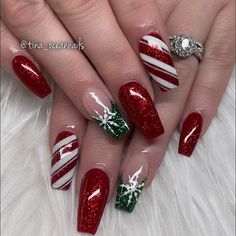 Holiday Nail Designs, Christmas Gel Nails, Holiday Nail Art, Short Acrylic Nails Designs, Festival Nails