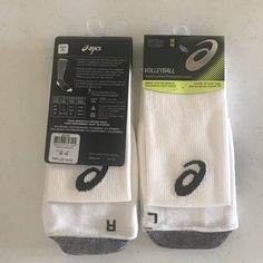 Size Medium Unisex Knee High Volleyball Socks Women’s 8-9.5 Men’s 7-9 2 Pairs Both New With Tags Non-slip White Running Socks, Casual White Socks For Gym, White Moisture-wicking Gym Socks, Casual White Running Socks, White Non-slip Sporty Socks, Sporty White Non-slip Socks, White Anti-odor Socks For Sports Events, White Anti-odor Socks For Sports, Anti-odor White Socks For Sports Events