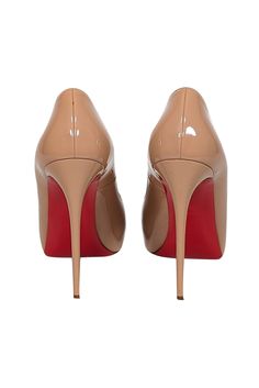 Elevate your shoe game with these Christian Louboutin nude patent leather peep toe pumps. As a boss babe, these shoes will be your go-to closet staple for any occasion. Step out in style with confidence and comfort. Size 7.5 (IT 37.5) Made in Italy 100% leather Peep toe Wear on soles Blemished on heel soles Comes with dustbag Heel height 4.5" Open Toe Patent Leather Court Shoes With Padded Heel, High Heel Patent Leather Heels With Red Sole, Patent Leather Heels With Red Sole And Round Toe, Beige Patent Leather Heels For Party, Patent Leather Heels With Almond Toe And Reinforced Heel, Beige Heels With Red Sole, Beige Almond Toe Heels With Rubber Heel Cap, Beige Patent Leather Heels With Pointed Toe, Beige Patent Leather Open Toe Heels