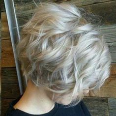 20 Best Short Wavy Bob Hairstyles | Bob Hairstyles 2015 - Short Hairstyles for Women Short Wavy Bob, Wavy Bob Hairstyles, Short Hair Trends, 2015 Hairstyles, Short Wavy Hair, Penteado Cabelo Curto, Short Bob Hairstyles, Short Hairstyles For Women, Short Hairstyles