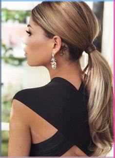 Glittering hairstyle. I really like this one, straight, long and sleeky. #Newhairstyle #LongHairstyle #increaseHairVolume Medium Ponytail, Easy Ponytail Hairstyles, Easy Ponytail, Wedding Ponytail, Stylish Ponytail, Classic Updo, Ponytail Hairstyles Easy, Orange Heels, Straight Ponytail