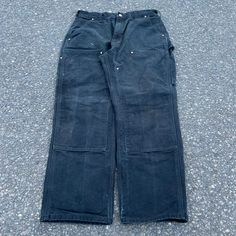 Vintage Black Carhartt Work Wear Double Knee Carpenter Pants. Great Pair. Measure 32x29.5 And A 9.5 Leg Opening. Please Check Measurements Before Purchasing. I Do My Best To Show Any Flaws In Pictures. Quick Shipping! Bundles Encouraged! @Ants_haul On Instagram. Double Knee Carpenter Pants, Carhartt Pants, Men Carhartt, Pants Vintage, Carpenter Pants, Khaki Chinos, Chinos Pants, Ants, Vintage Black