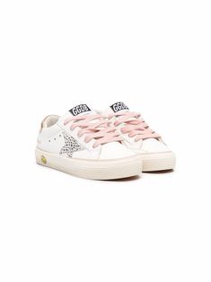 white leather star patch detail logo patch at the tongue front lace-up fastening round toe flat rubber sole branded insole Hot Pink Golden Goose, Kids Golden Goose, Golden Goose Kids, Preppy Sneakers, Dr Shoes, Shoes Cute