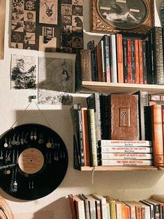 there are many books on the shelves with pictures and other things to read in them