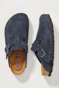 Sepatu Platform, Birkenstock Boston Clogs, Adrette Outfits, Skandinavian Fashion, Blue Suede Shoes