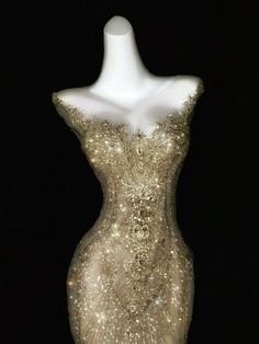 Runway Fashion Couture, Classy Prom Dresses, Stunning Prom Dresses, Glamour Dress, Prom Dress Inspiration, Fairytale Dress, Gala Dresses, Glam Dresses