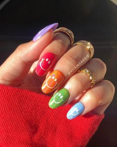 151 Cute Short Nail Designs - Ak Pal Kitchen Nails Stiletto, Abstract Nail Art, Nail Polish Trends, Polka Dot Nails