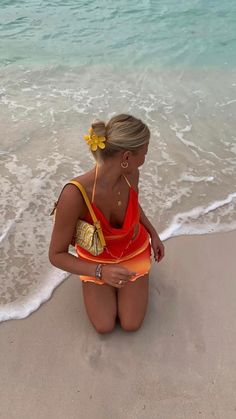 Beach Girl Aesthetic, Island Outfit, Hawaii Outfits, Skandinavian Fashion, Island Girl, Summer Feeling, Summer Dream, Summer Photos