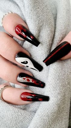 Different Nail Art On Each Finger, Red Goth Nails, Combine Outfits, College Nails, Scream Nails, Scary Nails, Slasher Horror, Horror Nails, Holloween Nails