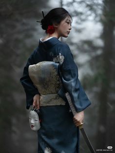 Real Samurai, Art Nouveau Fashion, Female Samurai, Modern Kimono, Culture Clothing, Japanese Warrior, Concept Clothing, Body Reference Poses, Japanese Characters