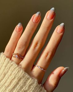 57+ Instagrammable Christmas Nails Designs You Won't Want to Miss Out In 2024 - With Houna Winter Wedding Nails, New Years Nail Designs, New Years Eve Nails, Holiday Nail Designs, Snowflake Nails, Winter Nail Designs, Festival Nails, New Year's Nails, Xmas Nails