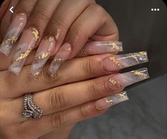 Clear Nails With Gold Design, Gold And Clear Acrylic Nails, White Marble And Gold Nails, White Gold Flake Nails, Md Nail Ideas, Coffin Acrylic Nails Gold, Clear Acrylic Nails With Gold Flakes, Nail Ideas Gold Flakes, Gold Birthday Nails Acrylic