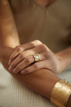 Ring Photoshoot, Jewellery Photo, Jewerly Ring, Photo Ring, Jewelry Photography Styling, Jewelry Photoshoot, Gold Ring Stack, Three Stone Rings