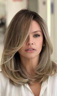 Balayage For Dark Brown Hair Asian, Balayage Bob Hair, Short Cut Hair, Boy Haircut Ideas, Kate Beckinsale Hair, Balayage Styles, Side Part Haircut, Boy Haircut, Haircuts For Medium Length Hair