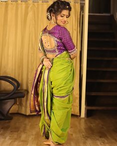 Navaree Saree Look, Maharashtrian Look, Kashta Saree, Nauvari Saree, Saree Draping Styles, Wedding Saree Blouse, Wedding Saree Blouse Designs, Saree Jewellery, Bride Photoshoot