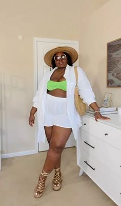 Vacation Outfits Ideas, Vacation Outfit Inspiration, Plus Size Resort Wear, Asos Outfit, Cute Tomboy Outfits, Plus Size Beach Outfits, Plus Size Beach Wear, Chic Swimwear