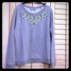 Gray Embellished Sweatshirt, Go With Everything Embellished Casual Fall Sweatshirt, Embellished Casual Sweatshirt For Fall, Casual Embellished Fall Sweatshirt, Casual Embellished Long Sleeve Sweatshirt, Casual Long Sleeve Embellished Sweatshirt, Casual Embellished Fall Tops, Casual Embellished Tops For Fall, Casual Long Sleeve Embellished Top, Clothing Embellishments