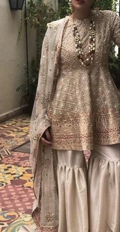 Nikah Bride, Bridal Gharara, Sharara Designs, Indian Fashion Trends, Super Party, Salwar Kamiz, Indian Bridal Wear