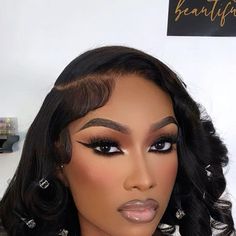 Dark Eye Red Lip Makeup, Seductive Makeup Looks Black Women, Makeup Ideas On Black Women, Red Lip Makeup Look Black Women, Make Up For Dark Skin Women, Makeup Business Ideas, Makeup Look Red Lips, Makeup Ideas Dramatic, Red Lip Makeup Look