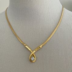 Gold And Diamond Pendant Set, Jwellery Designing Gold Necklace, Gold Designer Chains For Women, Best Gold Necklace Design, Cute Diamond Pendants, New Chain Designs Gold, Gold Pendants Women, Modern Necklace Design Gold, Gold Necklace Women Simple