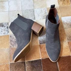 This Chelsea boots does not disappoint with its seamless blend of form, function, and timeless design that's sure to complement any outfit no matter where the day takes you UNPARALLELED WORKMANSHIP - Genuine leather boots carefully crafted from hand-selected materials so you can go the extra mile with confidence; high quality leather upper provides a finished look that gets better with age THE PERFECT FIT - We recommend ordering the same size you normally wear in leather boots or sneakers. If yo Fall Martin Boots With Reinforced Heel For Workwear, Fall Chelsea Boots With Reinforced Heel, Office Chelsea Boots For Fall, Ankle-high, Office Chelsea Boots With Reinforced Heel, Office Ankle Boots For Fall, Fall Office Ankle Boots, Modern Round Toe Booties For Fall, Fall Chelsea Ankle Boots With Reinforced Heel, Modern Chelsea Boots With Stacked Heel For Fall