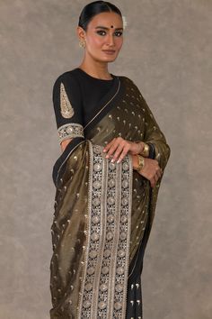 Raw Silk Blouse, Foil Prints, Tissue Saree, Black Saree, Printed Saree, Elegant Saree, Indian Wedding Outfits, Embroidery Blouse Designs, Embroidery Blouse