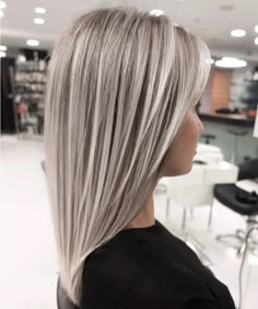 Platinový Blond, Blond Cenușiu, Ice Blonde Hair, Platinum Blonde Hair Color, Silver Blonde Hair, Blending Gray Hair, Cool Blonde Hair, Blonde Hair Shades, Ash Blonde Hair