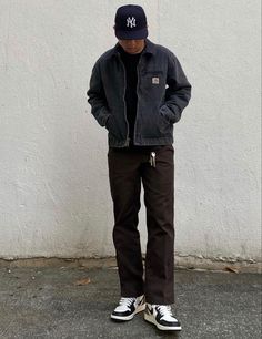 Carhartt Detroit Jacket Outfit, Jordan One, Carhartt Detroit Jacket, Carhartt Detroit, Herren Style, Minimalist Fashion Men, Jacob Elordi, Mens Trendy Outfits, Fall Outfits Men