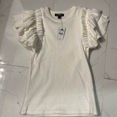 Nwt Express Ruffle Sleeve Top White Super Cute Fit Xs Fitted Tops With Ruffle Hem And Ruffle Sleeve, White Ruffled Flutter Sleeve Tops, Summer Crew Neck Blouse With Ruffle Hem, Chic Crew Neck Tops With Ruffle Hem, Trendy Ruffled Crew Neck Blouse, Casual White Blouse With Ruffle Sleeves, Trendy Crew Neck Blouse With Ruffles, White Cotton Tops With Ruffle Hem, Fitted Ruffle Tops With Flutter Sleeves